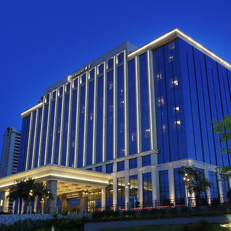 Hualuxe Yangjiang City Center Eksteriør bilde
